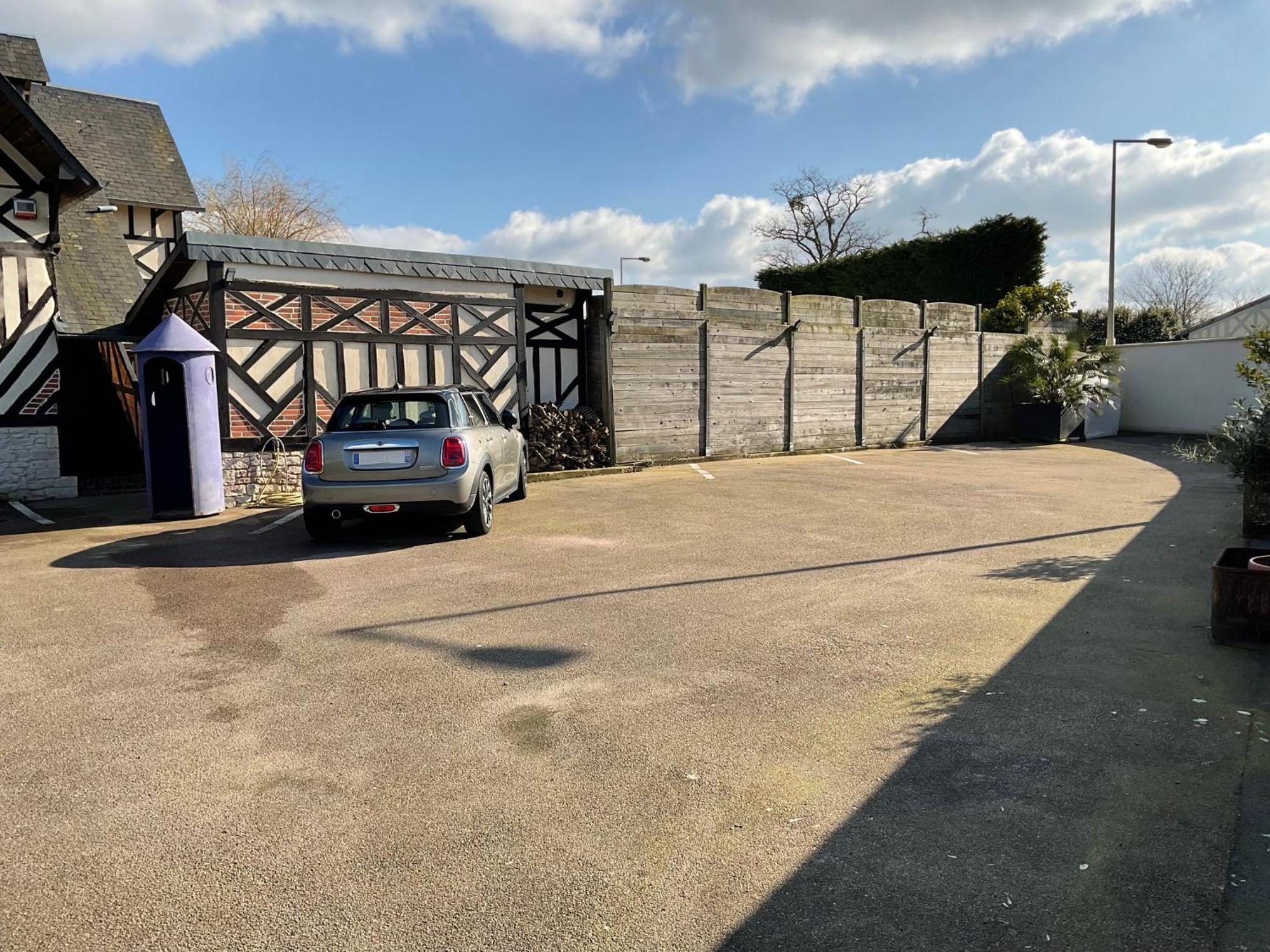Manoir De La Croix-Sonnet Bed & Breakfast Trouville-sur-Mer Exterior photo